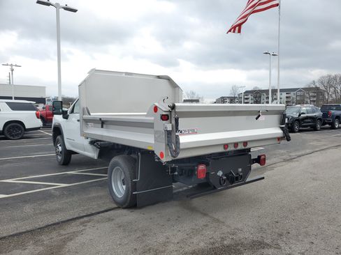 New 2025 GMC Sierra 3500 Pro w/ Convenience Package image 7