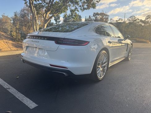 Used 2020 Porsche Panamera 4 AWD/4WD image 17