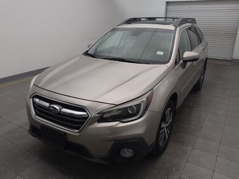 Used 2019 Subaru Outback 3.6R Limited AWD/4WD image 15