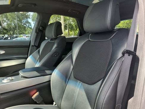Used 2022 Genesis GV70 3.5T Sport AWD/4WD image 16