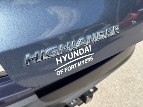 Used 2015 Toyota Highlander Plus image 11