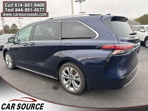 Used 2022 Toyota Sienna Platinum image 6