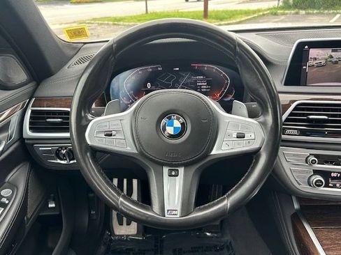 Used 2020 BMW 740i xDrive w/ M Sport Package AWD/4WD image 15