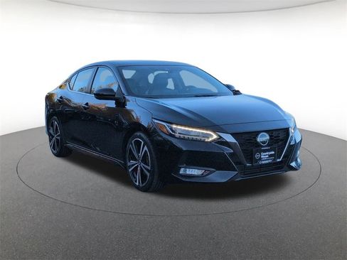 Used 2021 Nissan Sentra SR w/ SR Premium Package image 3