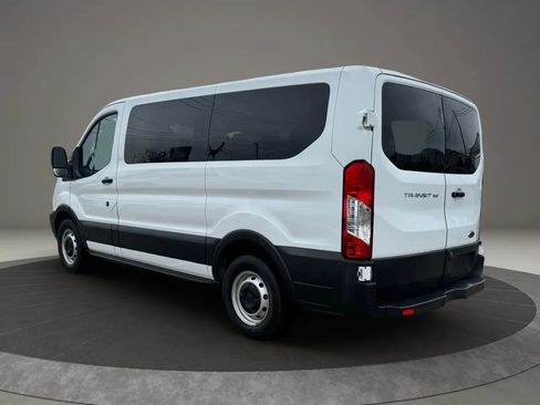 Used 2019 Ford Transit 150 XL image 5