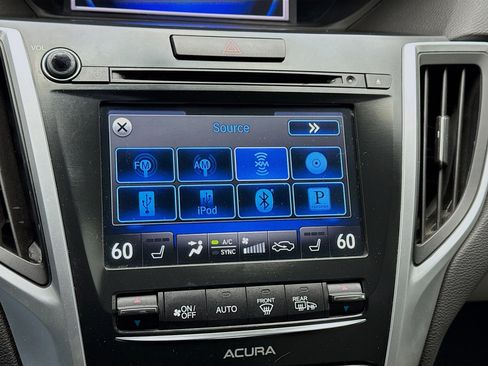 Used 2015 Acura TLX image 11
