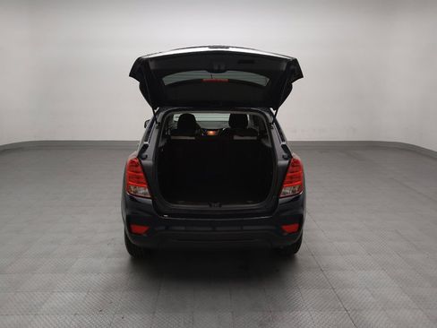 Used 2022 Chevrolet Trax LS w/ Tint and Cruise Package FWD image 29