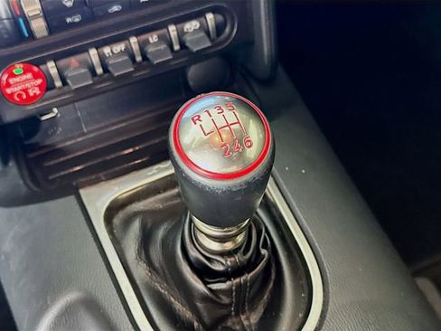 Used 2016 Ford Mustang Shelby GT350 w/ Technology Package image 20