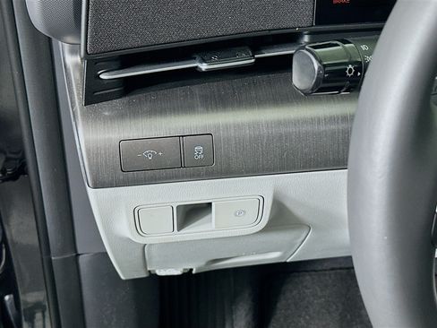 Used 2024 Hyundai Kona SEL FWD image 17