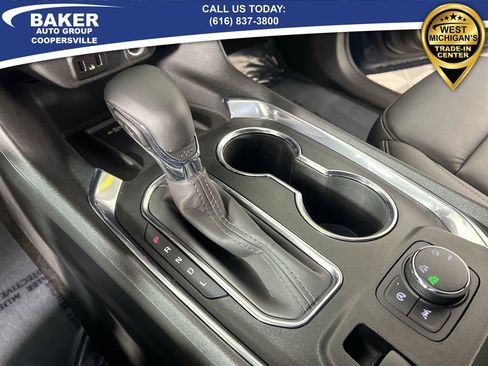 Certified 2023 Chevrolet Traverse LT image 16