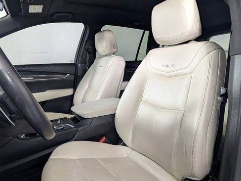 Certified 2022 Cadillac XT6 Sport w/ Technology Package image 6