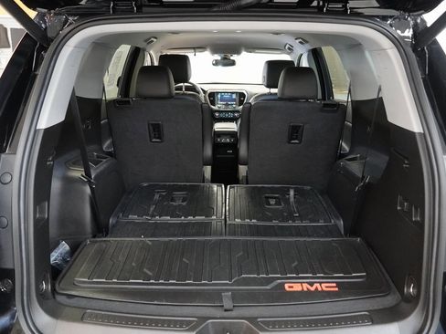 Certified 2023 GMC Acadia AT4 w/ Preferred Package image 10