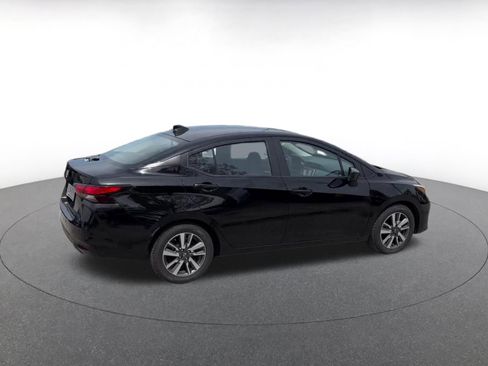 Used 2025 Nissan Versa SV FWD image 15