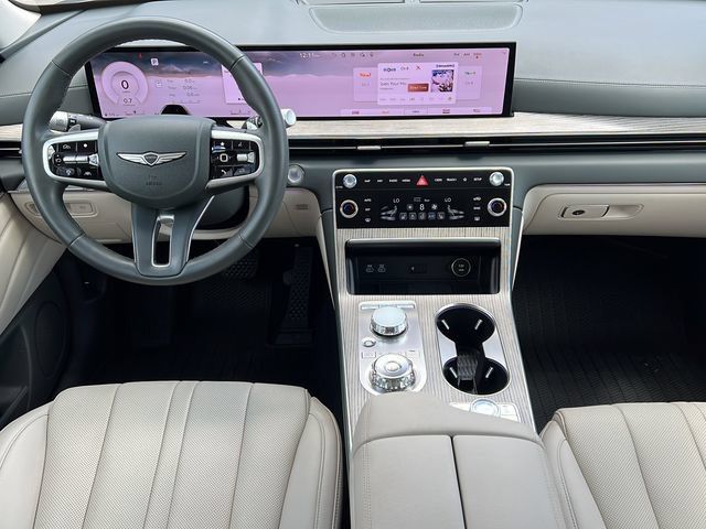 Certified 2025 Genesis GV80 2.5T Select AWD/4WD image 11