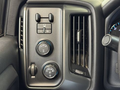 Used 2017 Chevrolet Silverado 2500 LT w/ All Star Edition image 27