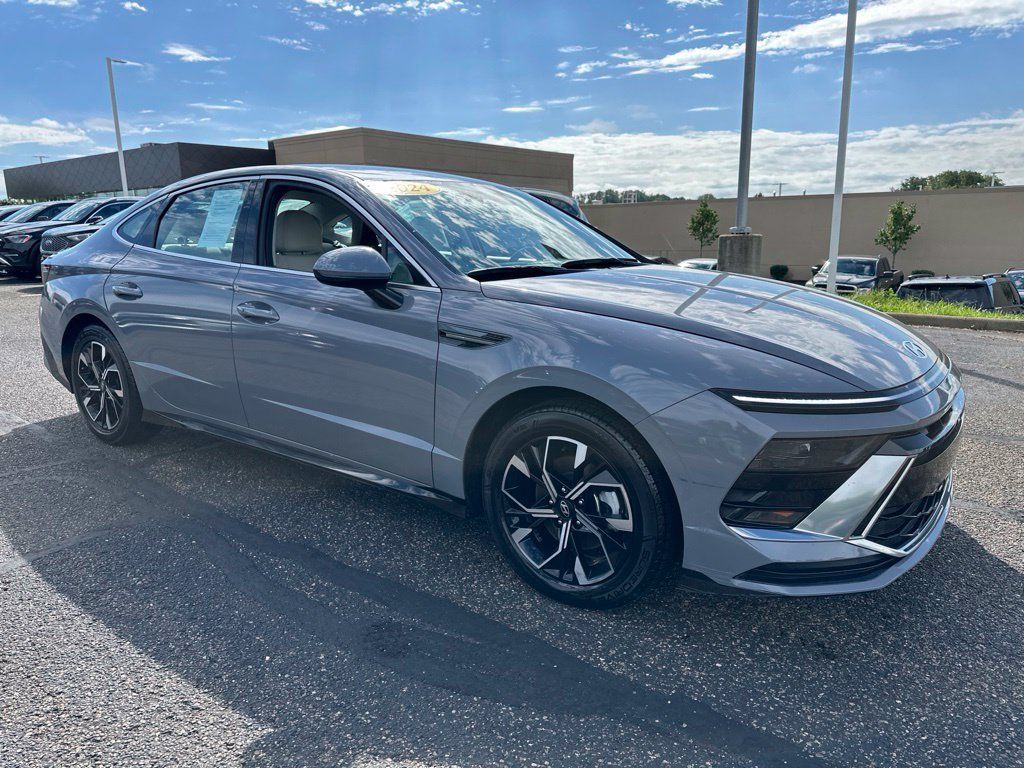 Used 2024 Hyundai Sonata SEL FWD image 15