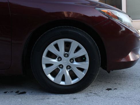 Used 2012 Honda Civic LX image 4