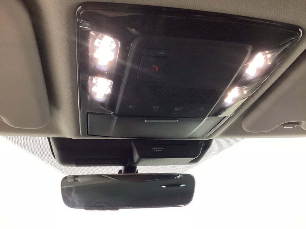 Used 2025 Mitsubishi Outlander SE AWD/4WD image 17
