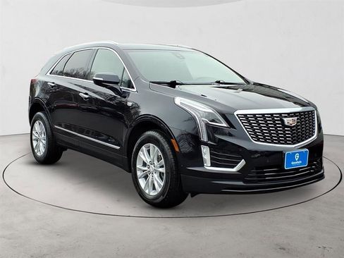 Certified 2022 Cadillac XT5 Luxury image 3