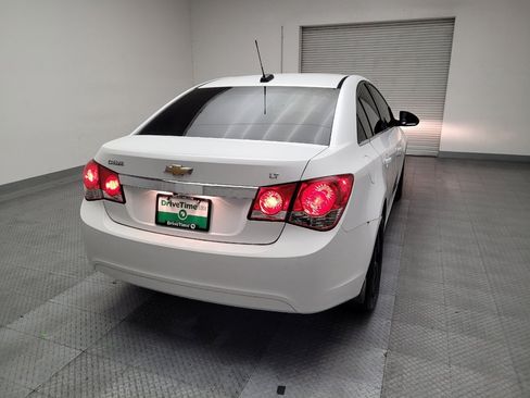 Used 2015 Chevrolet Cruze LT w/ Technology Package image 7