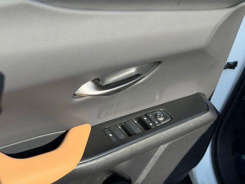 New 2026 Lexus UX 300h AWD image 11