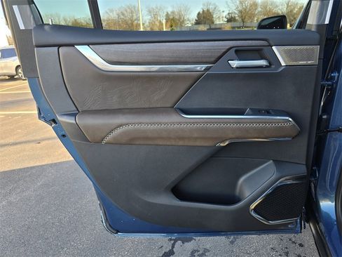 New 2026 GMC Acadia Denali Ultimate image 24