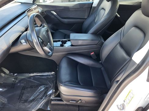 Used 2021 Tesla Model Y Long Range image 15