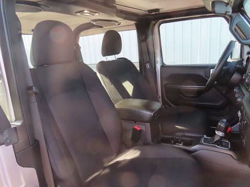 Used 2019 Jeep Wrangler Sport AWD/4WD image 22