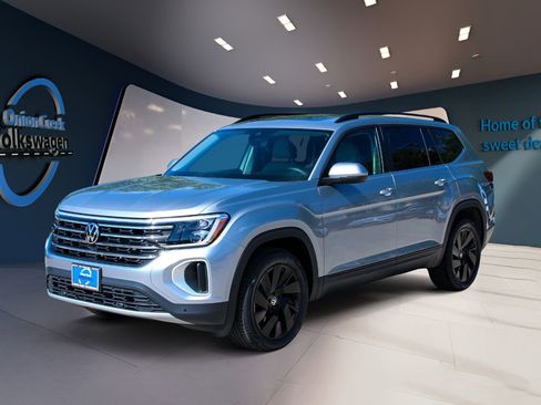 New 2026 Volkswagen Atlas SE FWD image 8