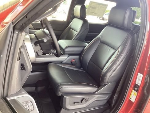 New 2025 Ford F150 Lariat w/ Equipment Group 501A Mid image 25