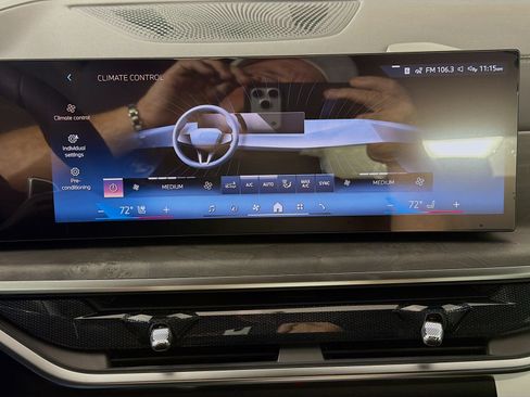 New 2026 BMW X5 xDrive50e w/ M Sport Package AWD/4WD image 19