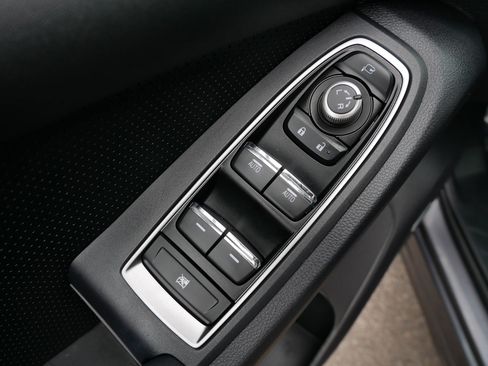 Certified 2024 Subaru Ascent Touring AWD/4WD image 19