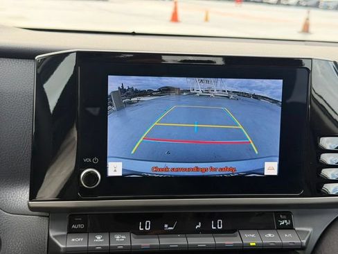 Used 2025 Toyota Camry LE FWD image 15