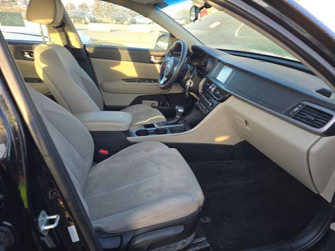 Used 2018 Kia Optima LX w/ 17" Alloy Wheels Package image 10