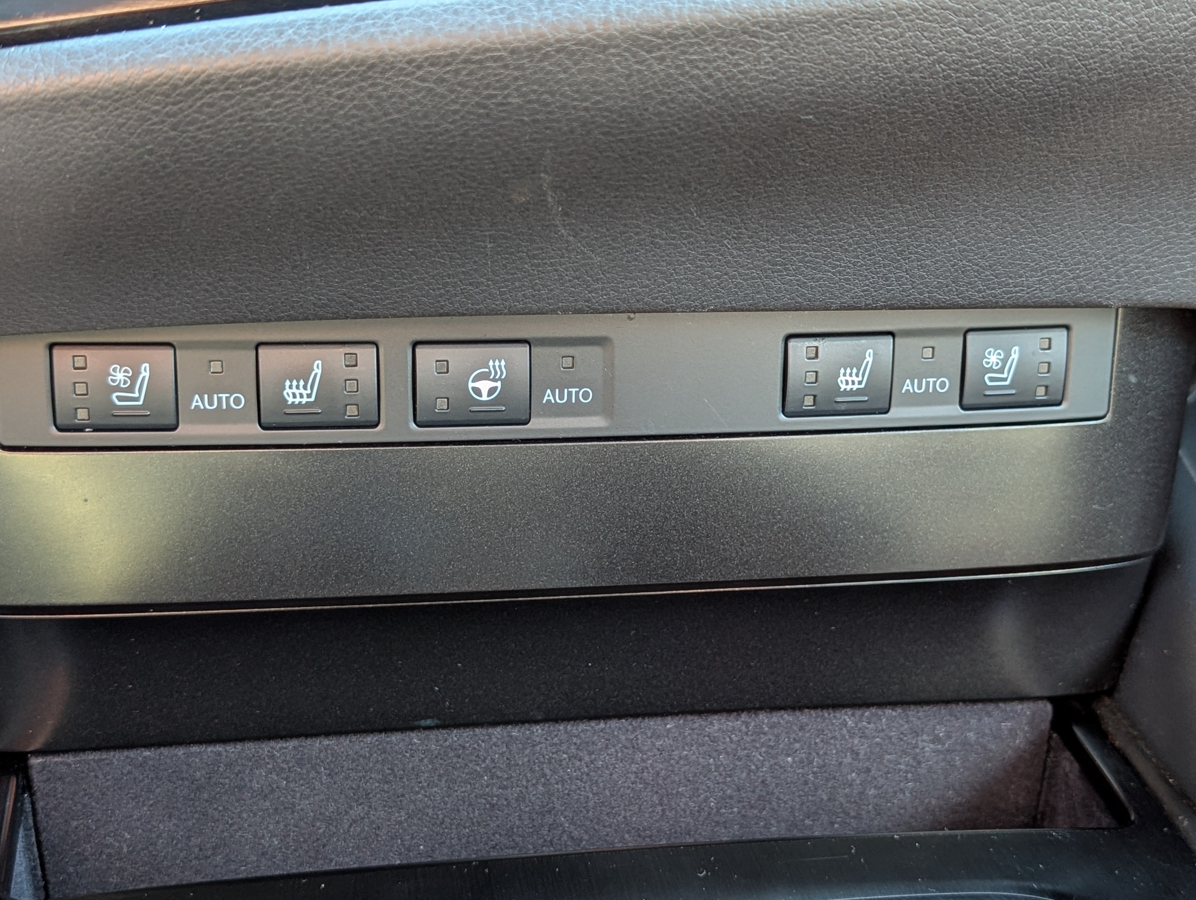 Used 2023 Lexus ES 350 w/ Premium Package FWD image 26