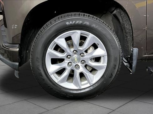 Certified 2021 Chevrolet Silverado 1500 Custom w/ LPO, Dark Essentials Package RWD image 8