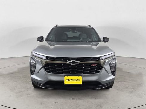 Used 2026 Chevrolet Trax RS w/ Sunroof Package FWD image 8