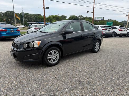 Used 2014 Chevrolet Sonic LT FWD image 14