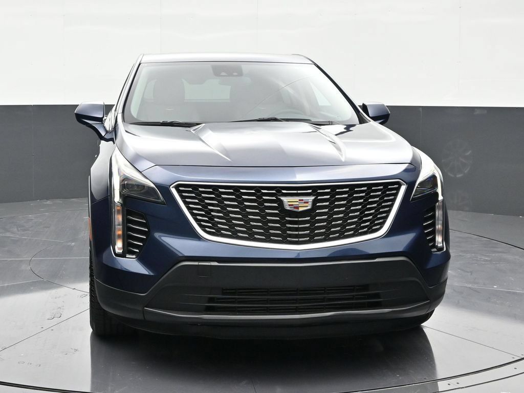 Certified 2021 Cadillac XT4 Luxury w/ Driver Awareness Package FWD image 8