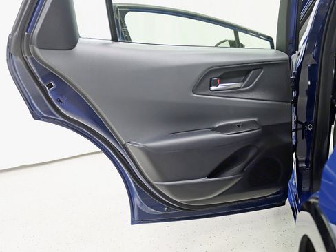 Used 2026 Toyota Prius XLE AWD/4WD image 32