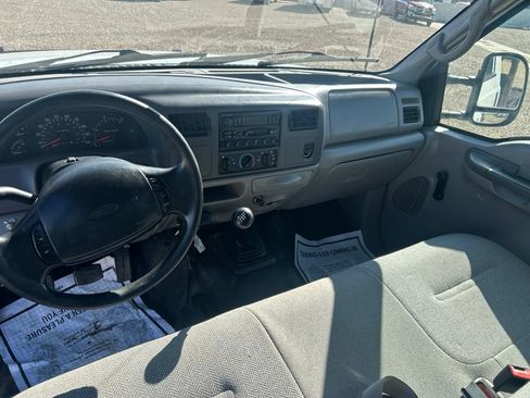 Used 2001 Ford F350 XL AWD/4WD image 11