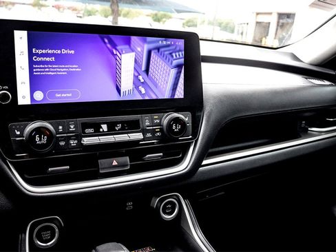 Used 2024 Toyota Grand Highlander XLE image 23