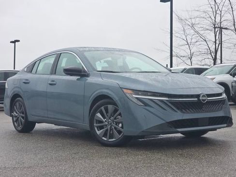 New 2026 Nissan Sentra SL image 2