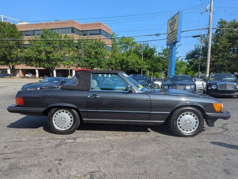 Used 1987 Mercedes-Benz 560 SL image 6