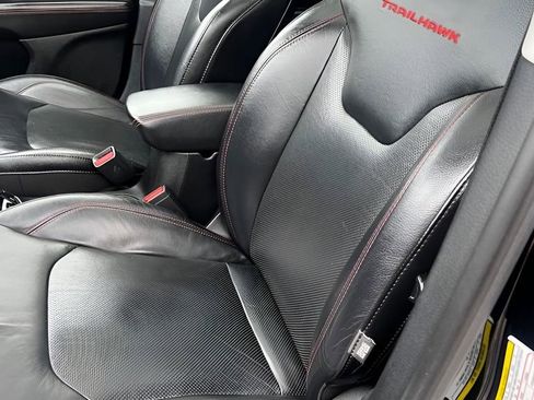 Used 2018 Jeep Compass Trailhawk w/ Leather Interior Group image 19