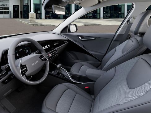 New 2026 Kia Niro EX image 18