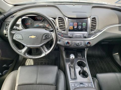 Used 2019 Chevrolet Impala LT w/ LT Convenience Package FWD image 12
