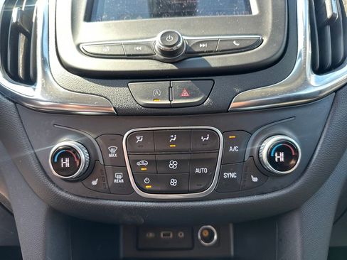 Used 2024 Chevrolet Equinox LT image 17