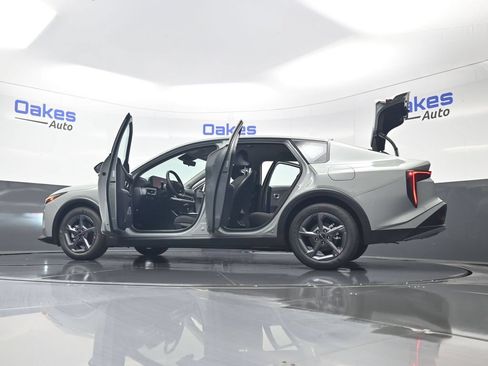 New 2026 Kia K4 FWD image 59