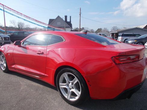 Used 2018 Chevrolet Camaro LT image 14